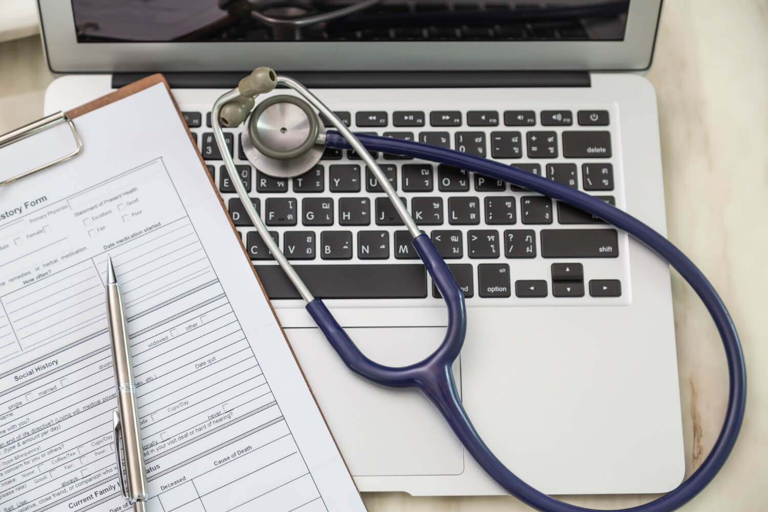 Starting Internal Medicine Practice: Essential Guide with EMB